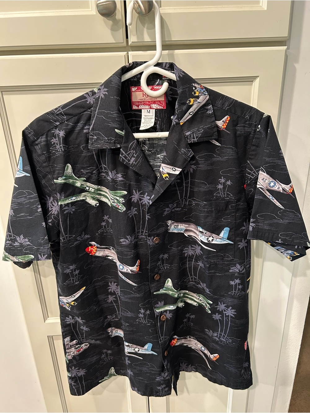 RJC Made in Hawaii Men’s Black Aviation Print Camp Shirt - Medium